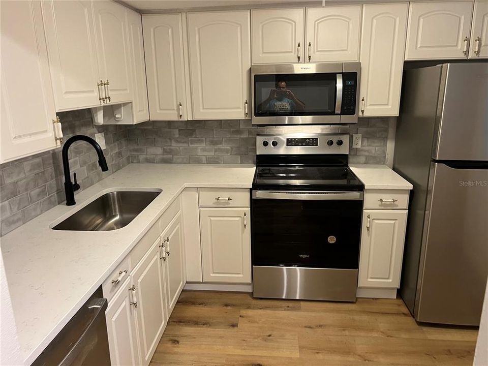For Sale: $3,790,000 (0 beds, 0 baths, 13428 Square Feet)