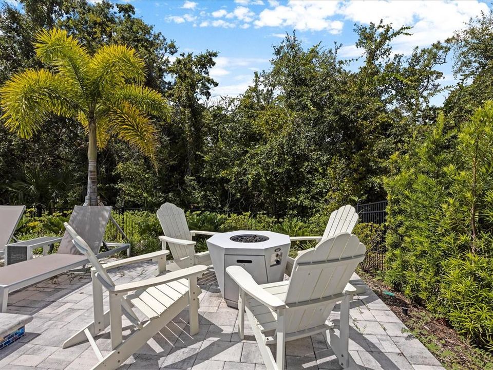 For Sale: $1,375,000 (6 beds, 5 baths, 3428 Square Feet)