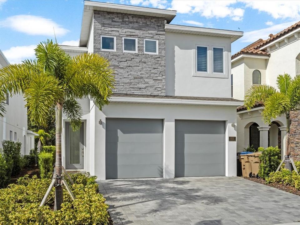 For Sale: $1,375,000 (6 beds, 5 baths, 3428 Square Feet)