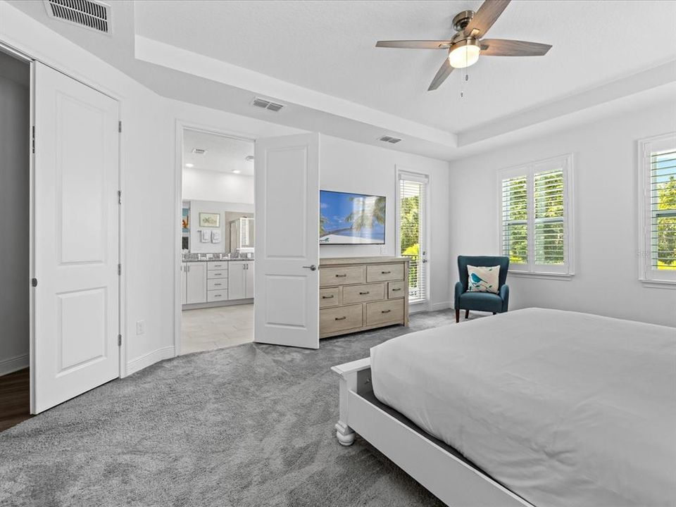 For Sale: $1,375,000 (6 beds, 5 baths, 3428 Square Feet)