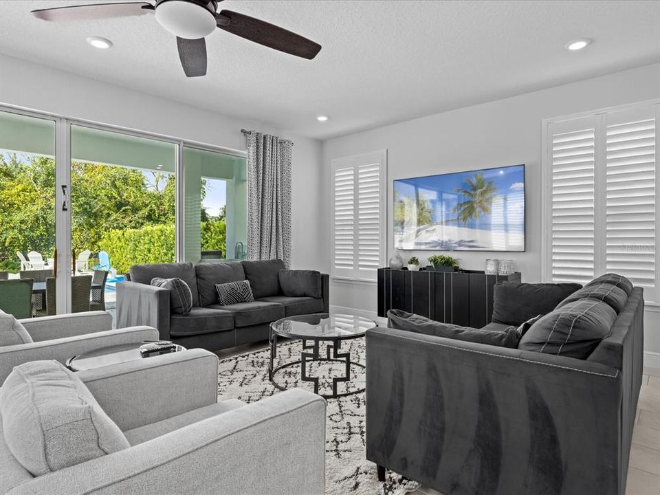 For Sale: $1,375,000 (6 beds, 5 baths, 3428 Square Feet)