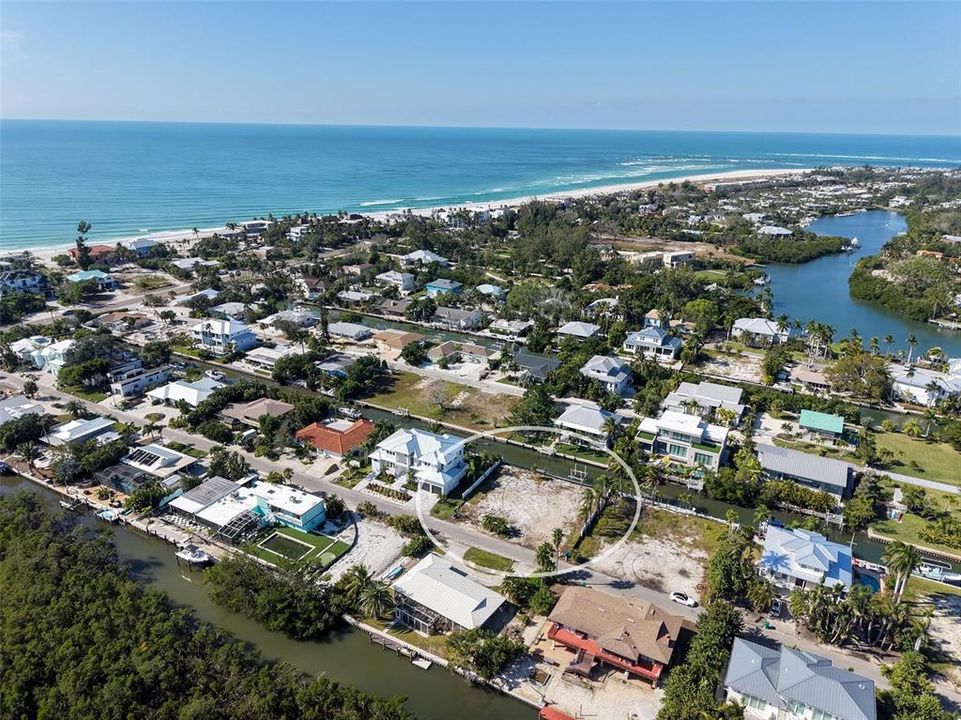 For Sale: $1,100,000 (0.23 acres)