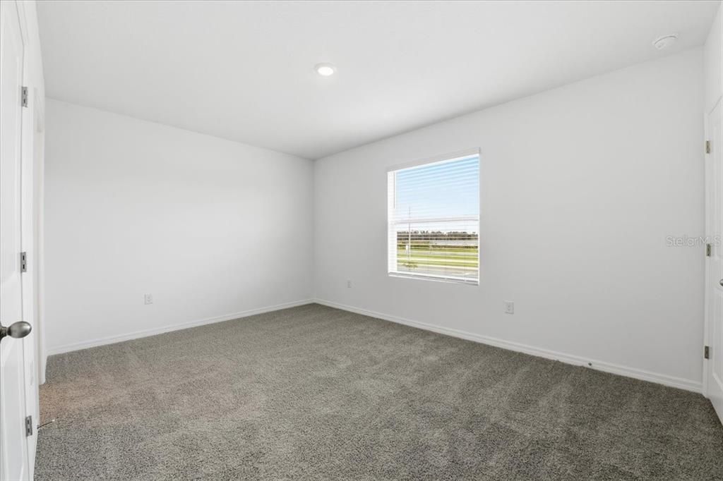 For Rent: $2,199 (3 beds, 2 baths, 1673 Square Feet)