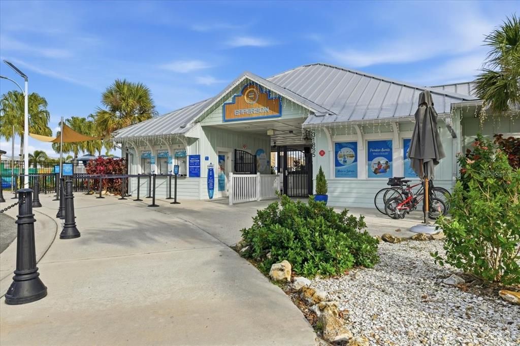 For Rent: $2,199 (3 beds, 2 baths, 1673 Square Feet)