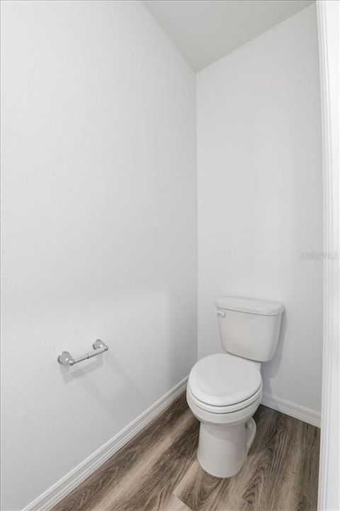 For Rent: $2,199 (3 beds, 2 baths, 1673 Square Feet)