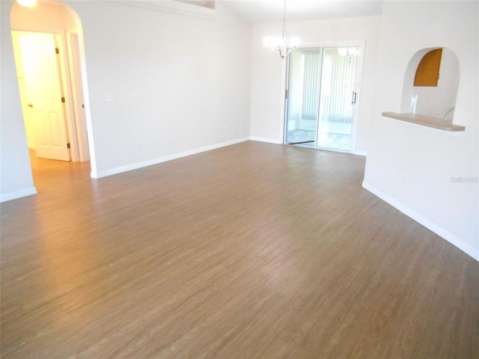 For Rent: $1,900 (3 beds, 2 baths, 1330 Square Feet)