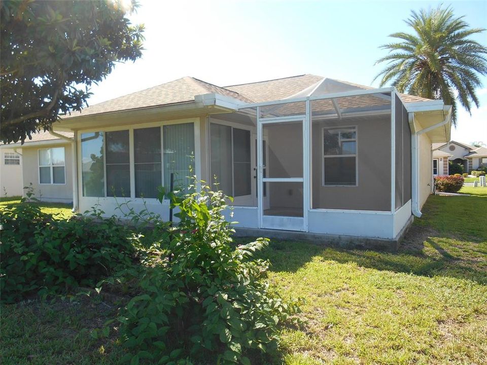 For Rent: $1,900 (3 beds, 2 baths, 1330 Square Feet)