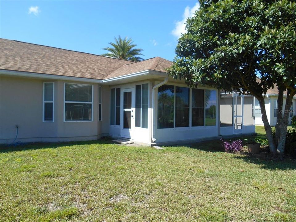 For Rent: $1,900 (3 beds, 2 baths, 1330 Square Feet)