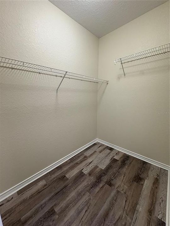 For Rent: $1,700 (1 beds, 1 baths, 656 Square Feet)