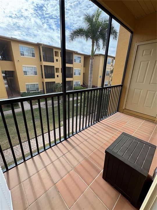 For Rent: $1,700 (1 beds, 1 baths, 656 Square Feet)