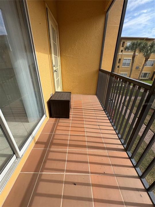 For Rent: $1,700 (1 beds, 1 baths, 656 Square Feet)