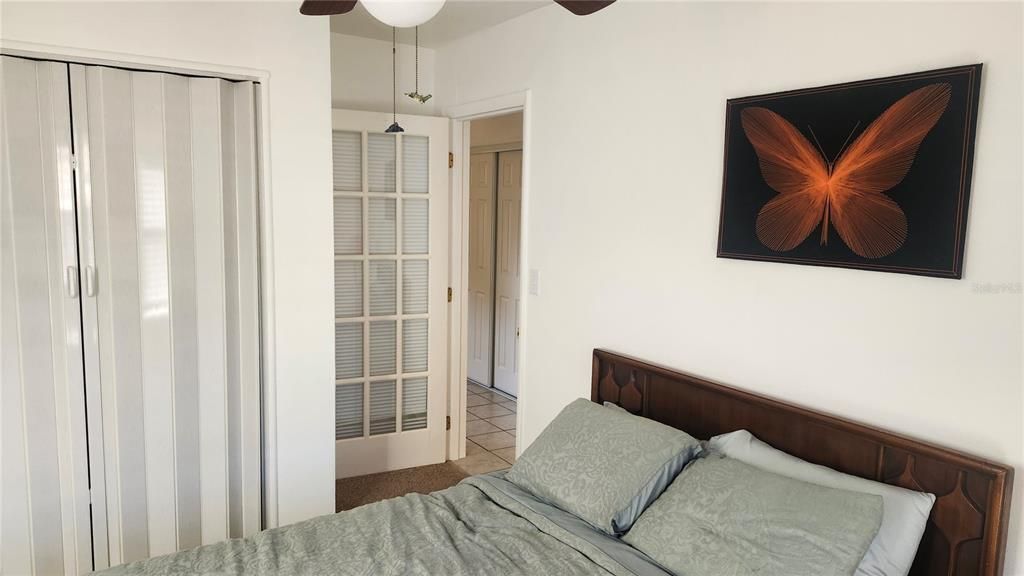 For Rent: $1,550 (3 beds, 1 baths, 936 Square Feet)