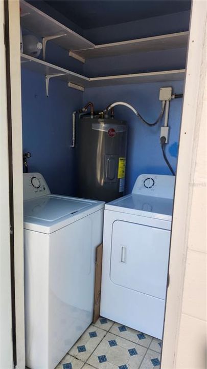 For Rent: $1,550 (3 beds, 1 baths, 936 Square Feet)