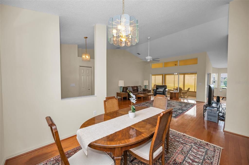 For Sale: $373,900 (3 beds, 2 baths, 1892 Square Feet)