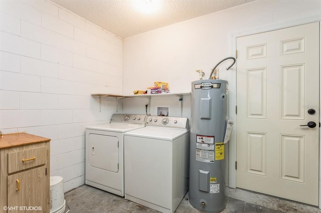 出租: $1,750 (3 贝兹, 2 浴室, 1120 平方英尺)