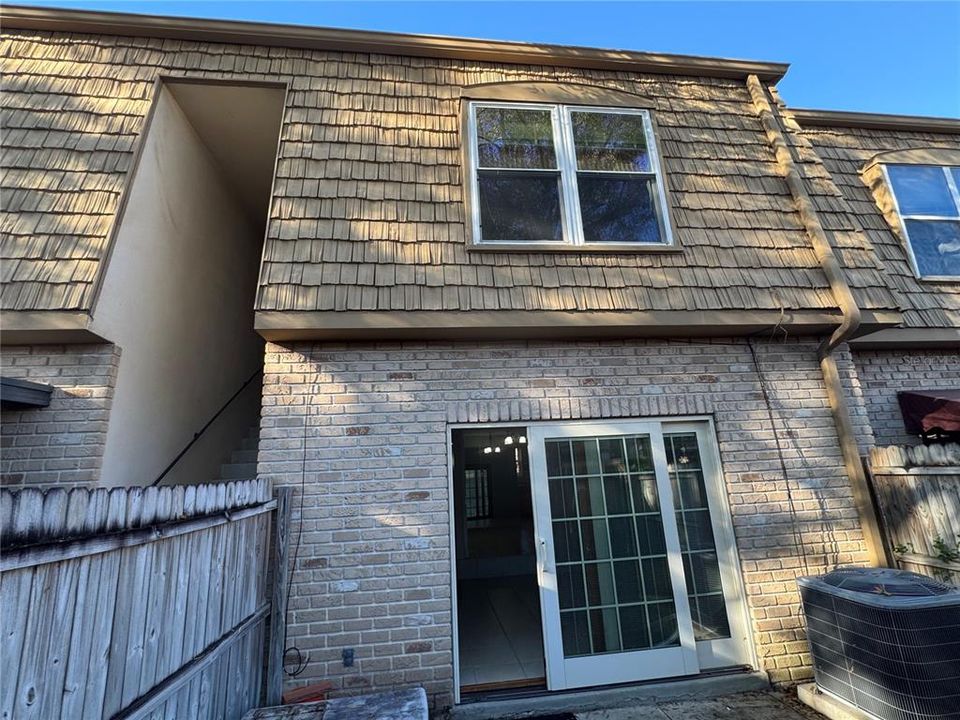 For Rent: $1,795 (2 beds, 1 baths, 1219 Square Feet)