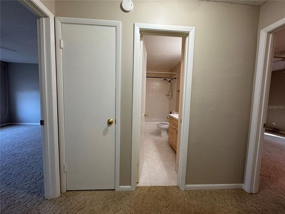 For Rent: $1,795 (2 beds, 1 baths, 1219 Square Feet)