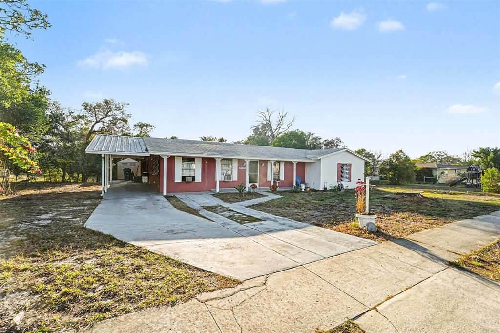 For Sale: $230,000 (2 beds, 2 baths, 1084 Square Feet)