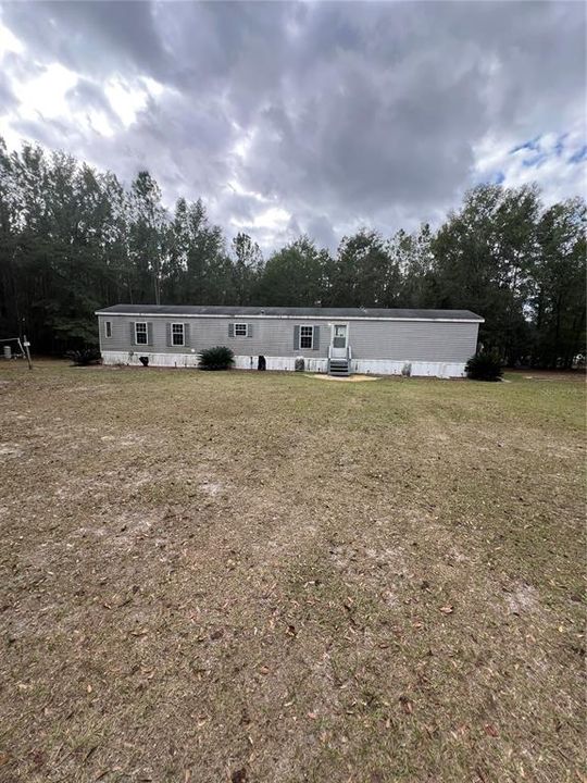 待售: $399,000 (6 贝兹, 4 浴室, 1140 平方英尺)