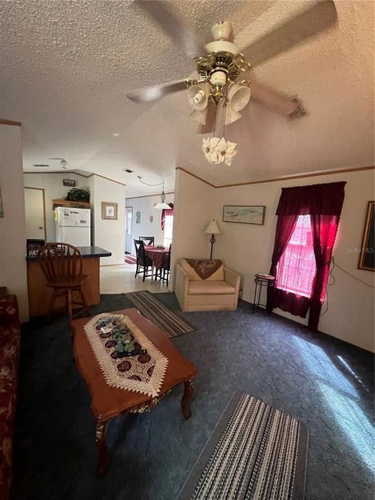 待售: $399,000 (6 贝兹, 4 浴室, 1140 平方英尺)