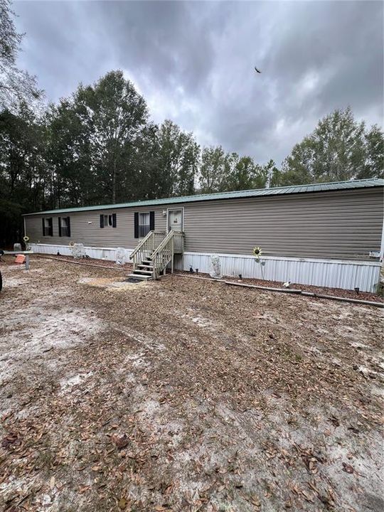 待售: $399,000 (6 贝兹, 4 浴室, 1140 平方英尺)