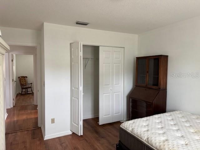 На продажу: $265,000 (3 спален, 2 ванн, 1234 Квадратных фут)