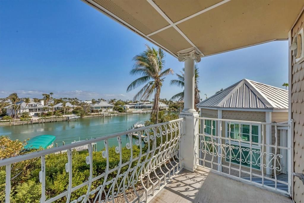 На продажу: $6,500,000 (4 спален, 4 ванн, 4511 Квадратных фут)