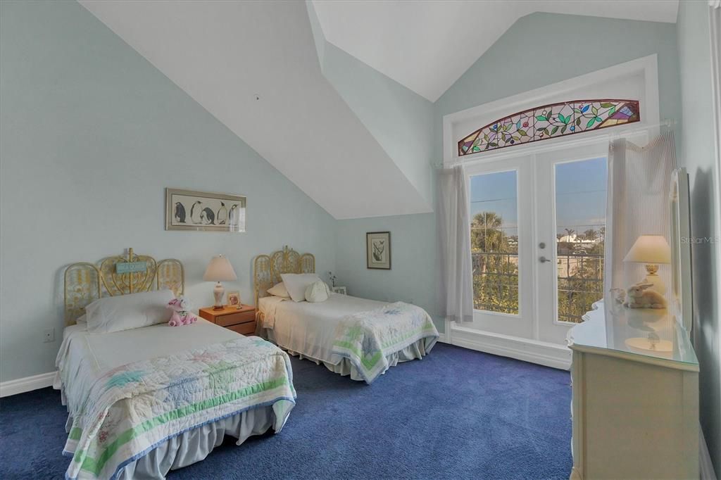 На продажу: $6,500,000 (4 спален, 4 ванн, 4511 Квадратных фут)