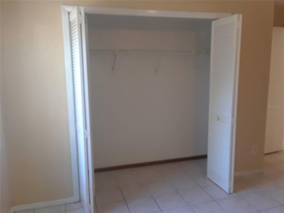 出租: $1,525 (2 贝兹, 1 浴室, 904 平方英尺)