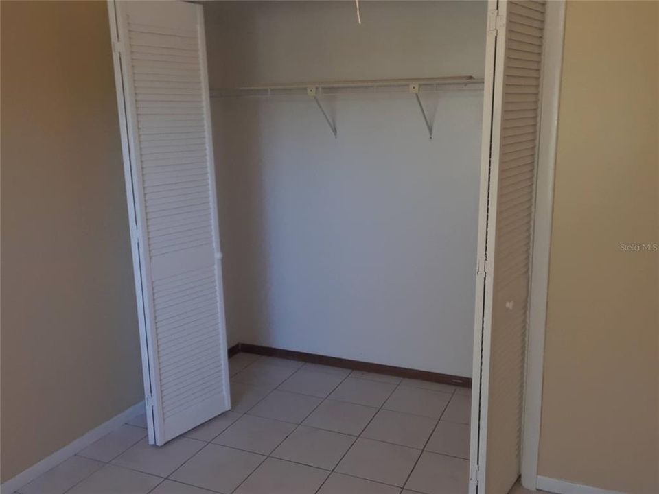 出租: $1,525 (2 贝兹, 1 浴室, 904 平方英尺)