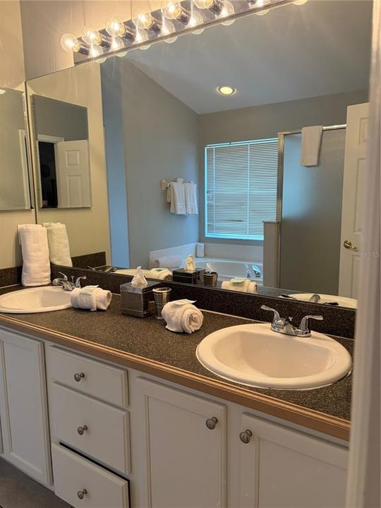 待售: $498,750 (5 贝兹, 4 浴室, 2136 平方英尺)