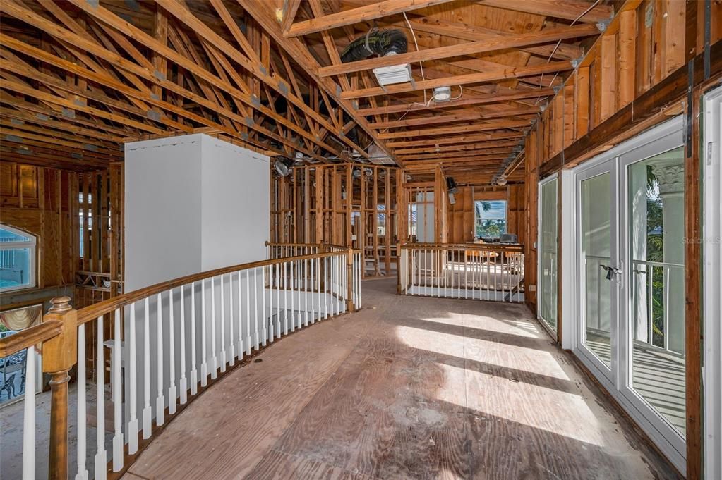 На продажу: $2,350,000 (4 спален, 3 ванн, 5025 Квадратных фут)