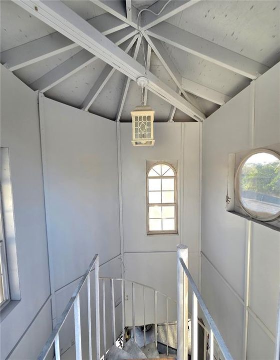 For Sale: $435,000 (4 beds, 2 baths, 2134 Square Feet)