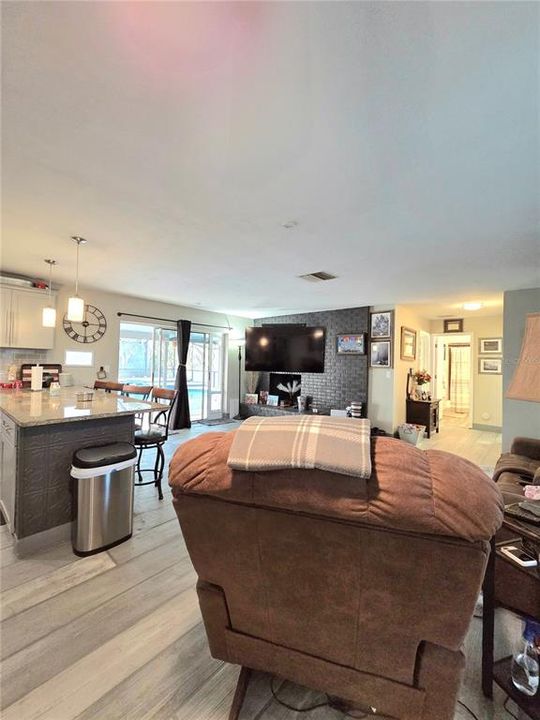 For Sale: $435,000 (4 beds, 2 baths, 2134 Square Feet)