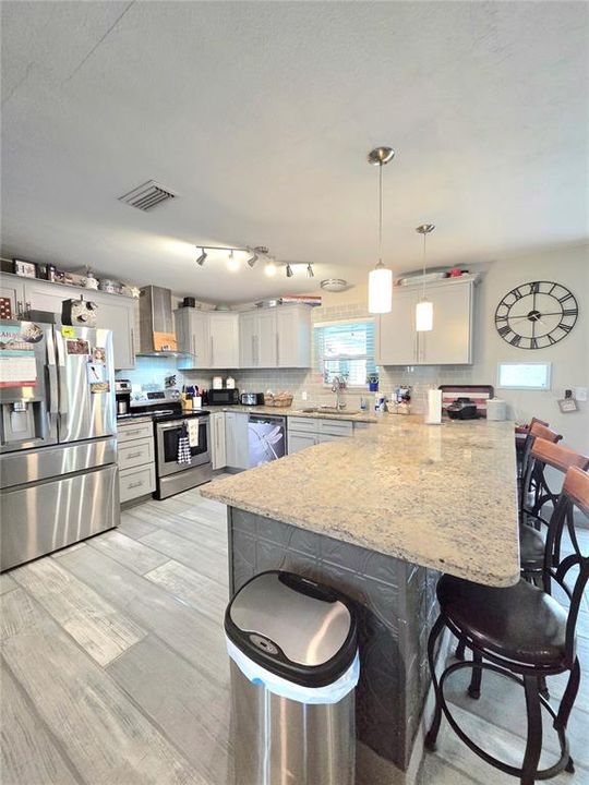 For Sale: $435,000 (4 beds, 2 baths, 2134 Square Feet)