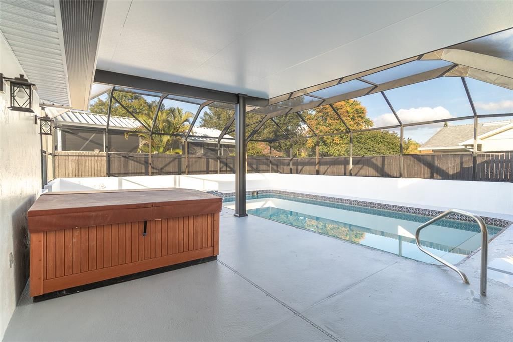 En Venta: $415,000 (4 camas, 3 baños, 2008 Pies cuadrados)