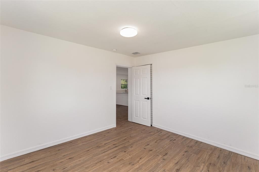 For Rent: $1,700 (3 beds, 1 baths, 1148 Square Feet)