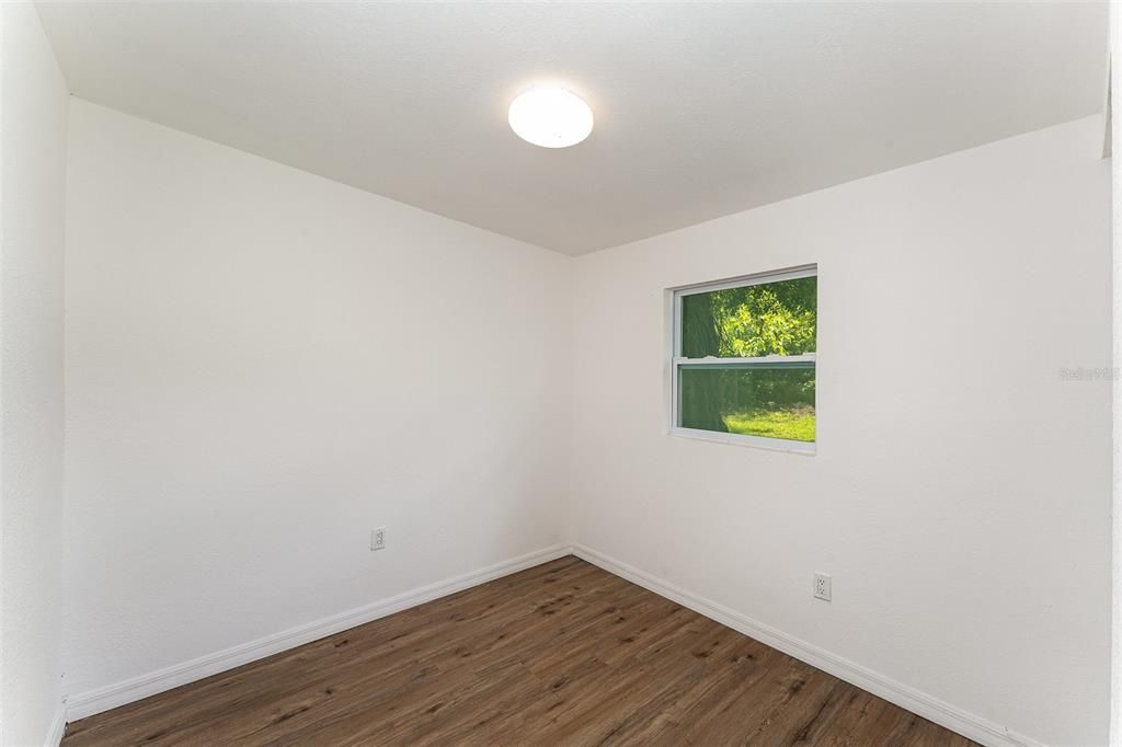 For Rent: $1,700 (3 beds, 1 baths, 1148 Square Feet)