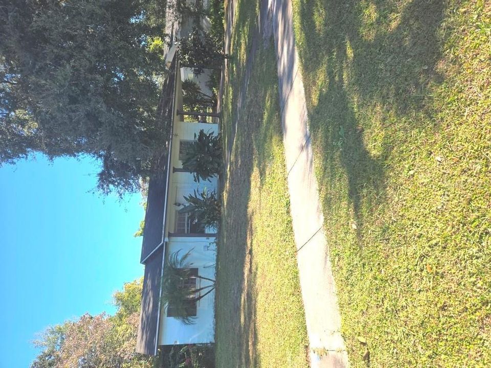 For Rent: $1,995 (3 beds, 2 baths, 1025 Square Feet)