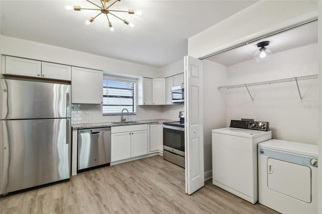 В аренду: $1,650 (2 спален, 1 ванн, 850 Квадратных фут)