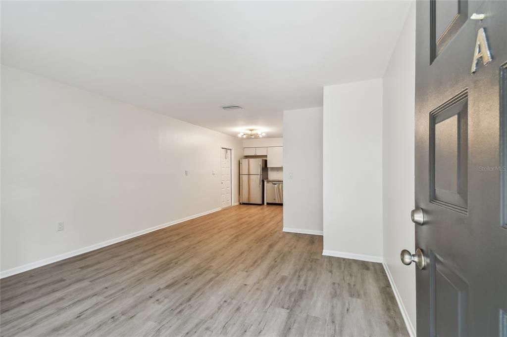 В аренду: $1,650 (2 спален, 1 ванн, 850 Квадратных фут)