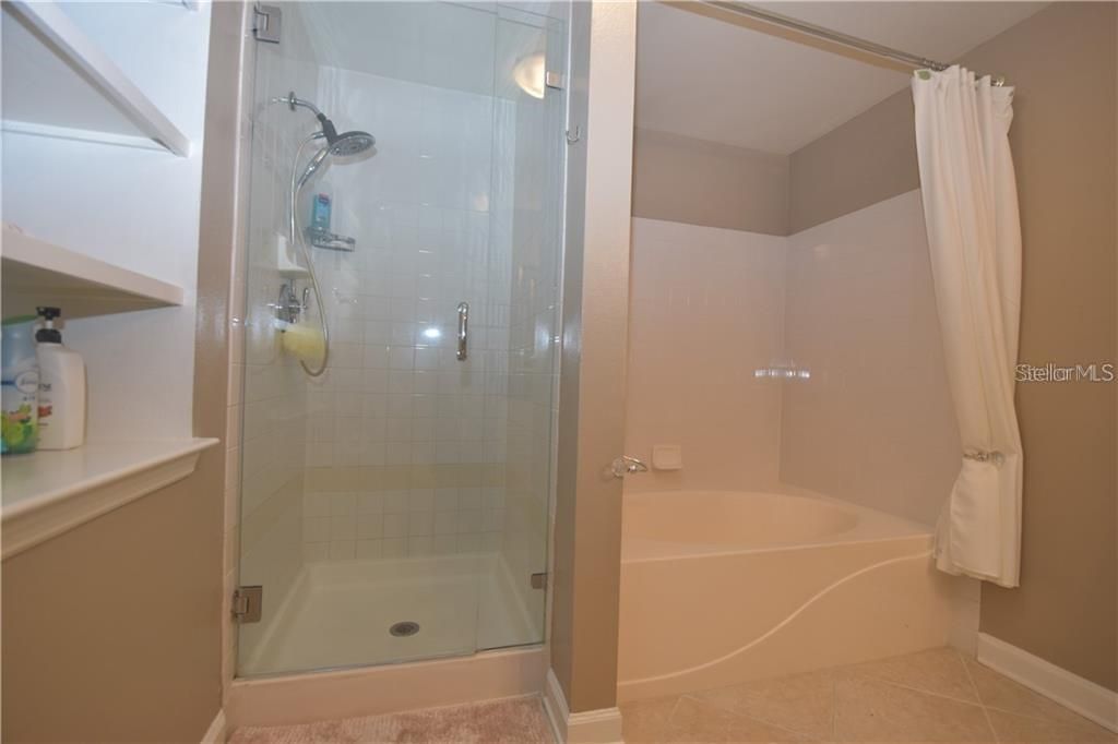 For Rent: $3,495 (2 beds, 2 baths, 1240 Square Feet)