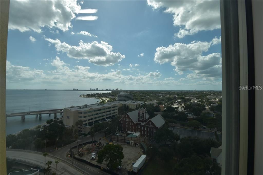 For Rent: $3,495 (2 beds, 2 baths, 1240 Square Feet)