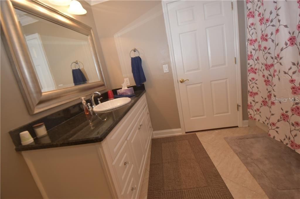 For Rent: $3,495 (2 beds, 2 baths, 1240 Square Feet)