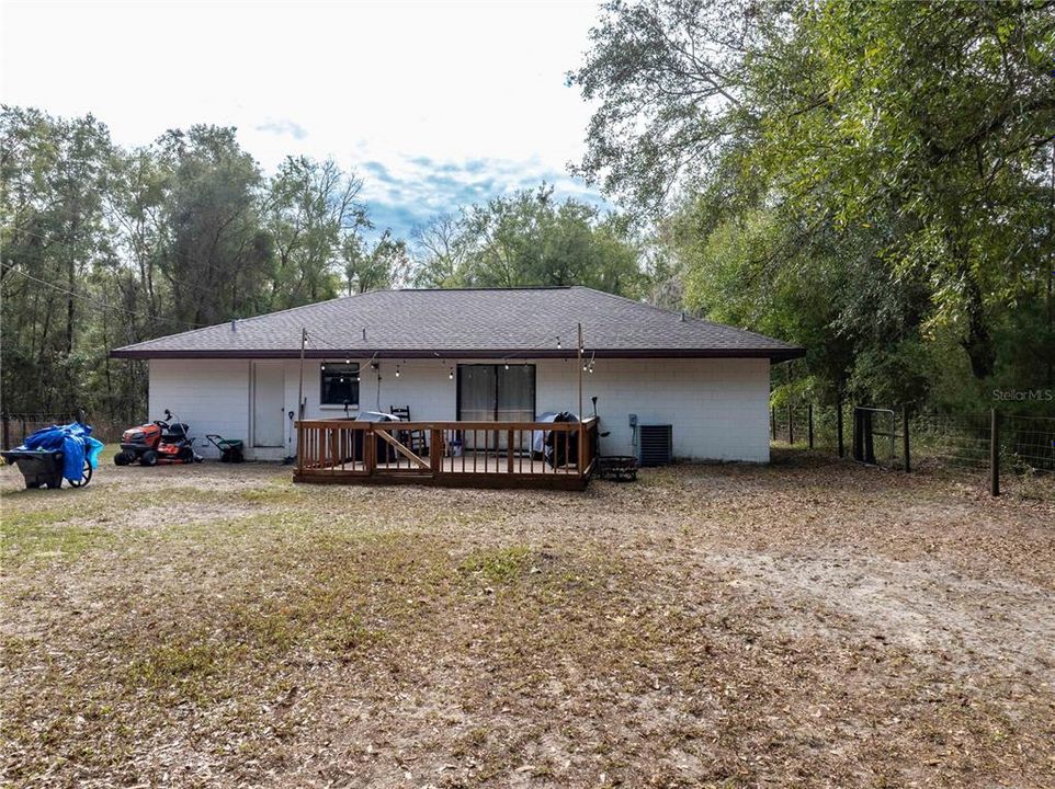 На продажу: $249,999 (2 спален, 2 ванн, 1316 Квадратных фут)