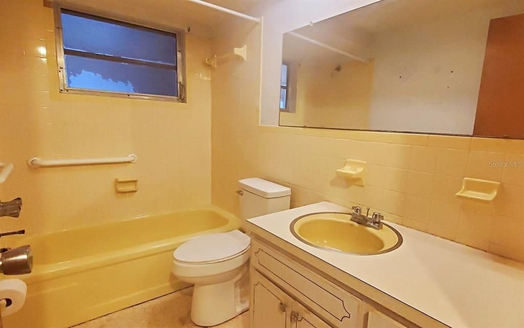 En Venta: $195,000 (3 camas, 2 baños, 1310 Pies cuadrados)