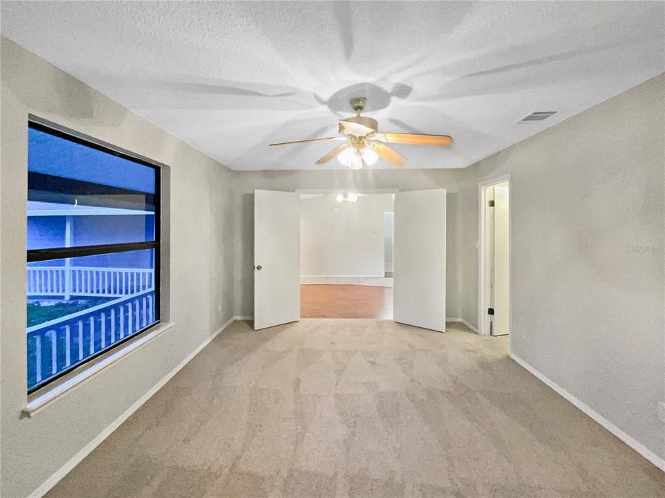 En Venta: $410,000 (3 camas, 2 baños, 1758 Pies cuadrados)