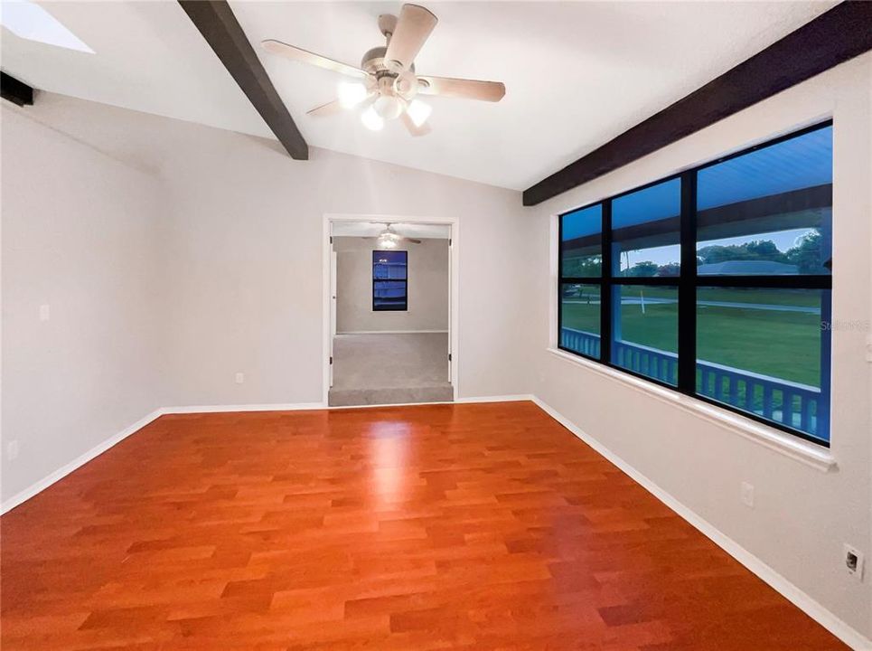 En Venta: $410,000 (3 camas, 2 baños, 1758 Pies cuadrados)