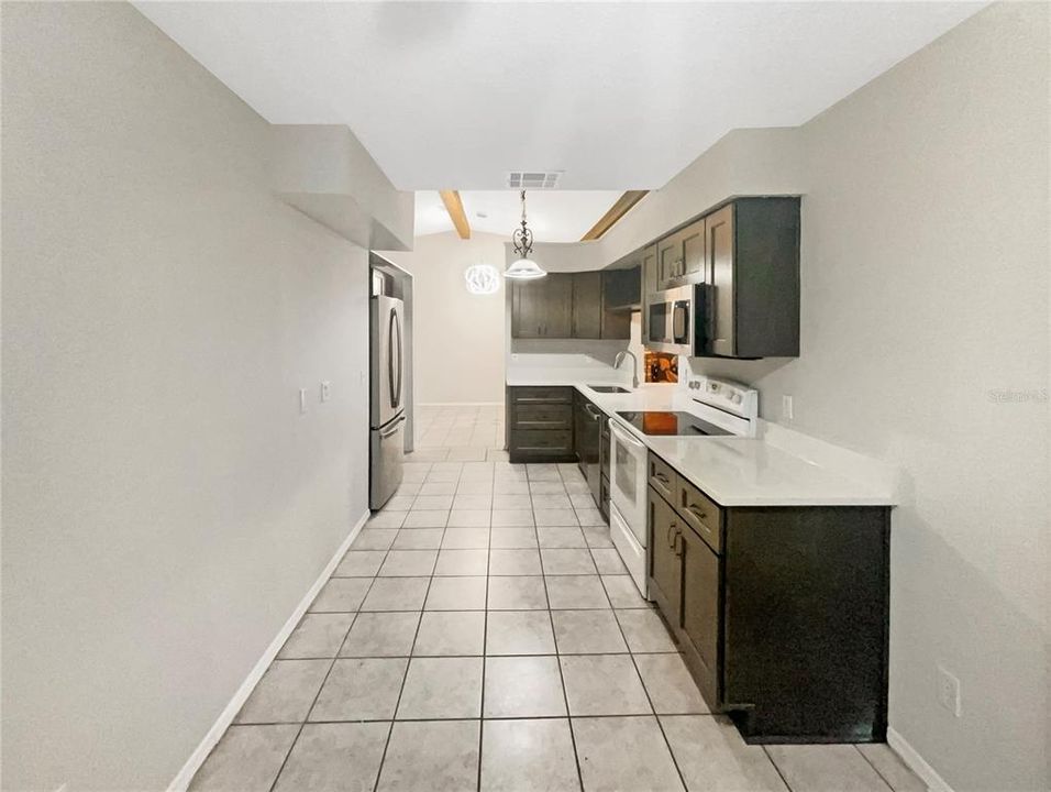 En Venta: $410,000 (3 camas, 2 baños, 1758 Pies cuadrados)