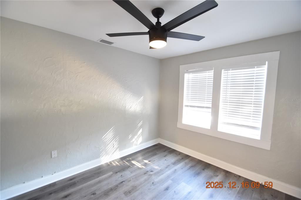 出租: $1,395 (2 贝兹, 1 浴室, 744 平方英尺)